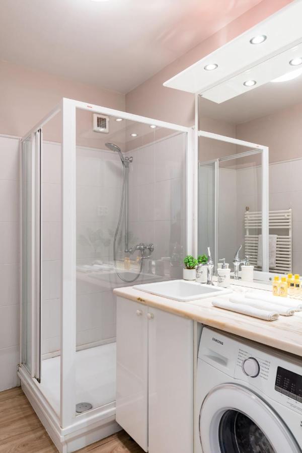 Sunny And 3-bedroom Penthouse With Garage Apartamento